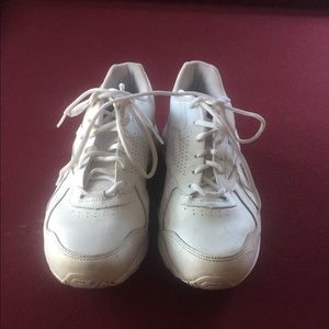 Worn once. Reebok Men’s Ultra Dmx Max walking shoe